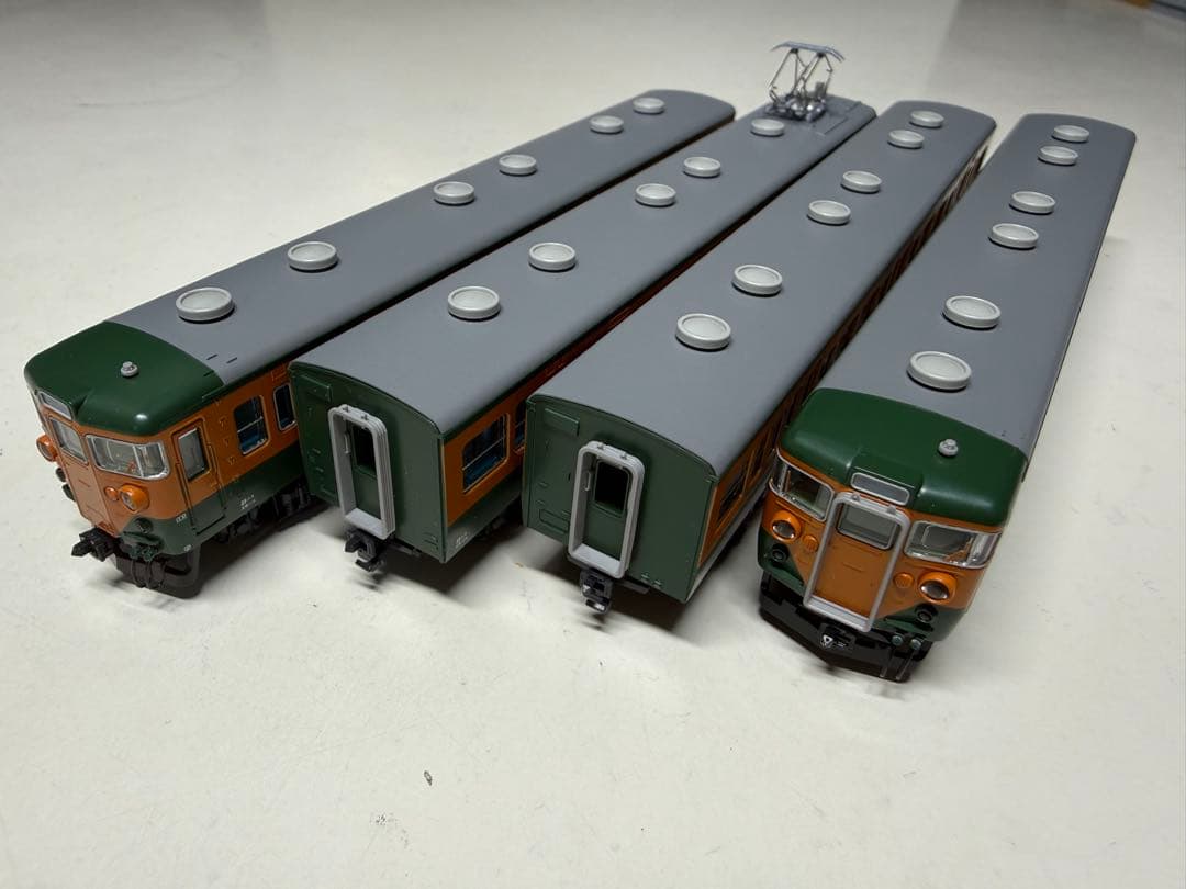 KATO 10-895 111系0番台湘南色 4両付属編成（動力付）