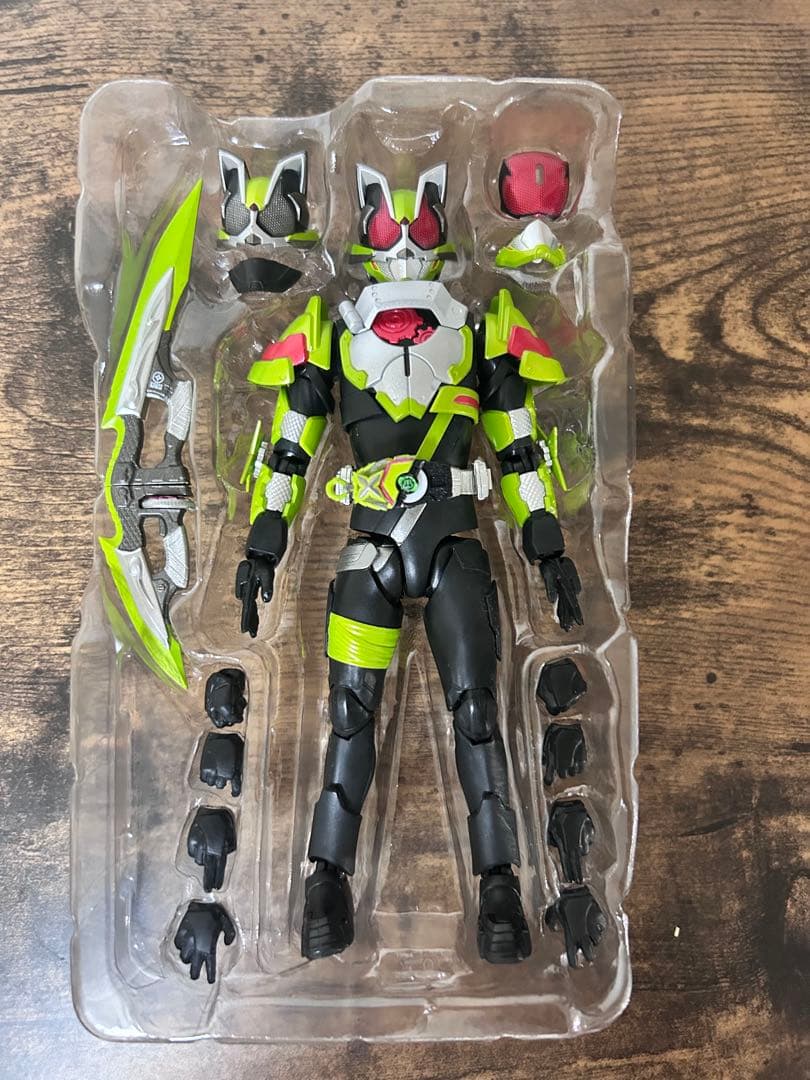 S.H.Figuarts 仮面ライダータイクーン忍者フォーム