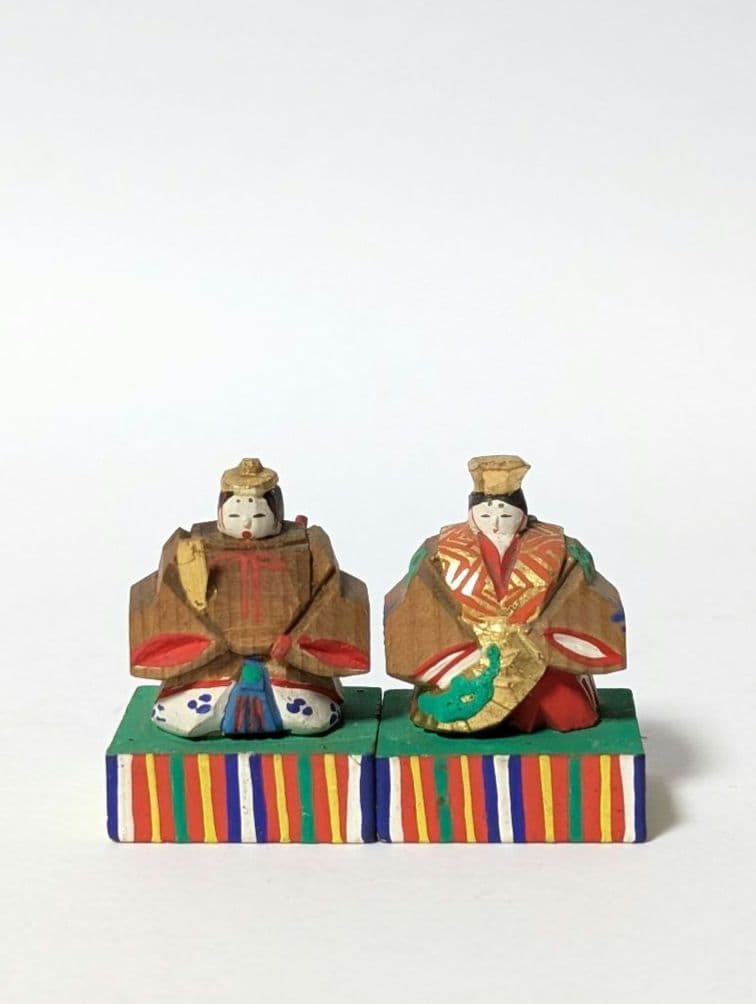 昭和レトロ　奈良一刀彫　豆雛　古作　金彩木彫り彩色　伝統工芸品✨貴重✨かわいい