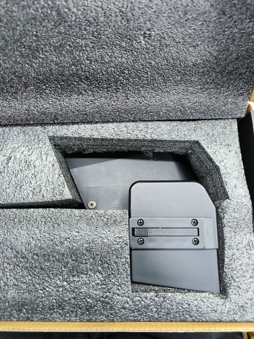 東京マルイ P-90TR 300連、BOXマグ、バッテリー、ダットサイト他多数