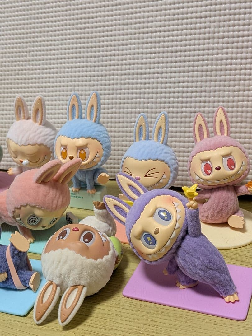 【10点セット】THE MONSTERS －LAZY YOGA－Labubu