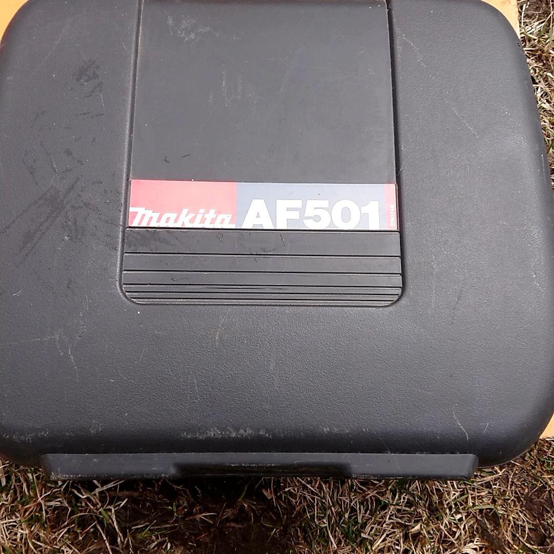 マキタ仕上げ釘打機