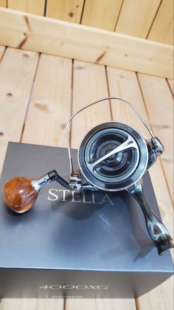 【極美品】☆22ステラ4000XG☆ウォーターランドウッドノブ★