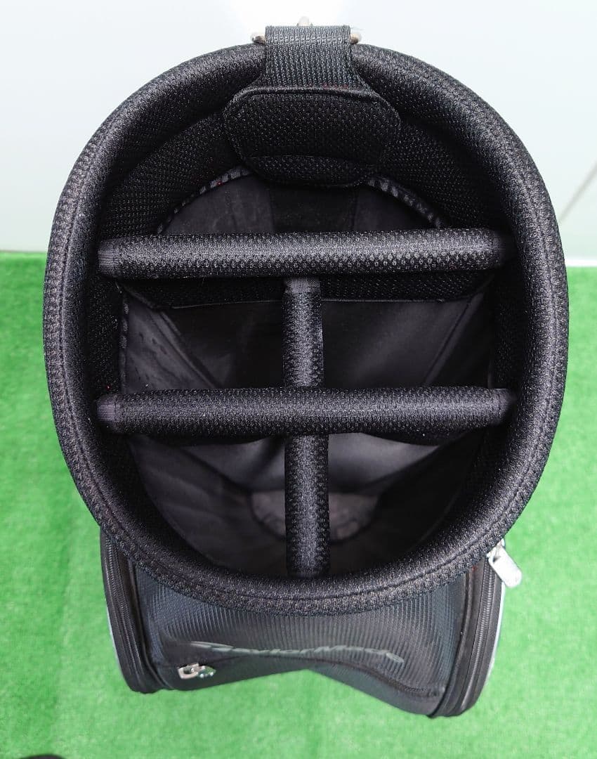 テーラーメイド(Taylor mad)ブラック キャディバッグ【美品】