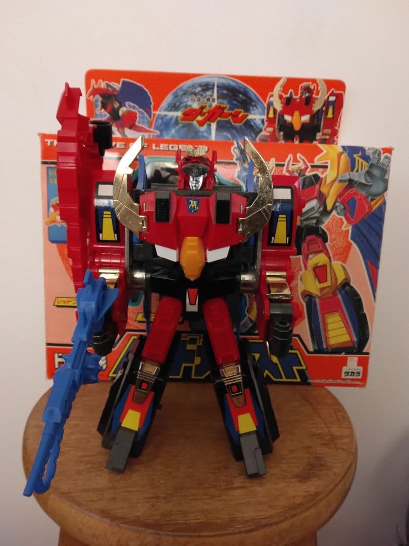 伝説の勇者ダ・ガーン　ドラゴン変形　レッドガイスト