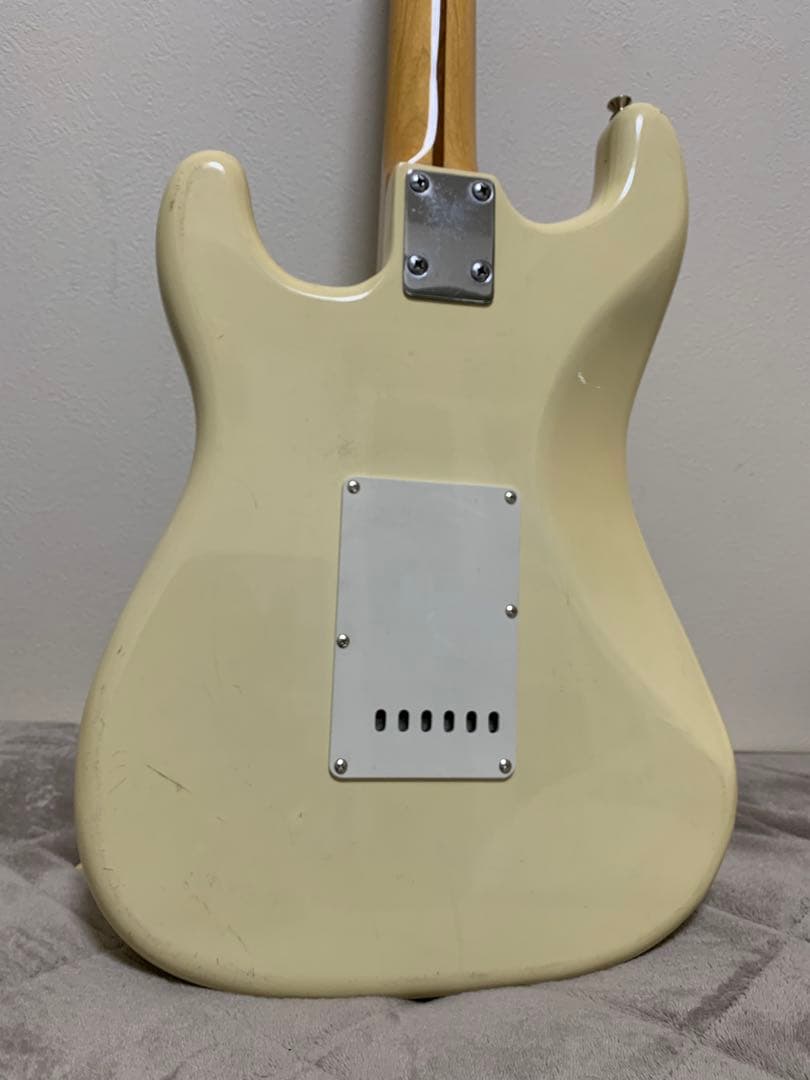 Fernandes ストラト石ロゴ　ビンテージ