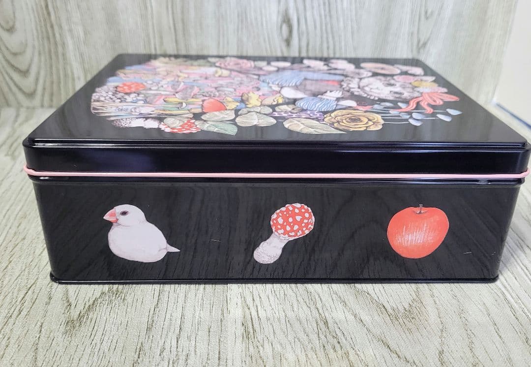 ヒグチユウコ×ホルベイン 2014年 角缶