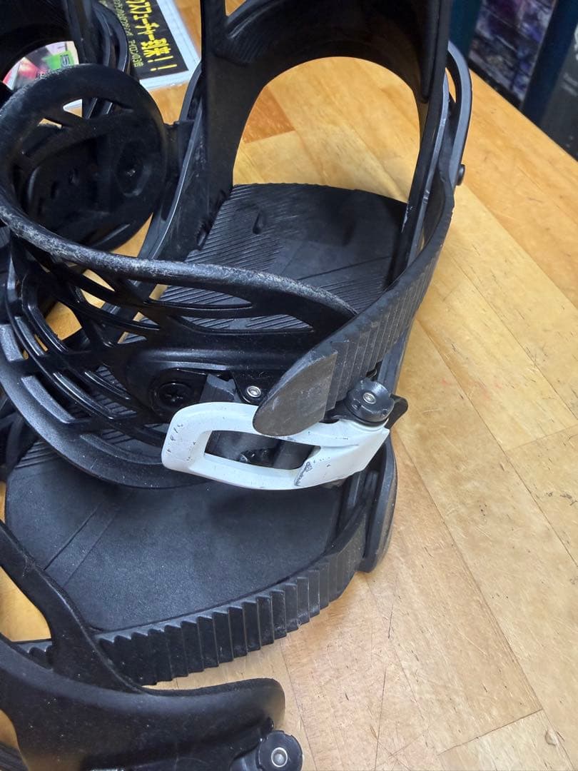 burton mission mサイズ ウイング付き 美品 即決送料込 バートン