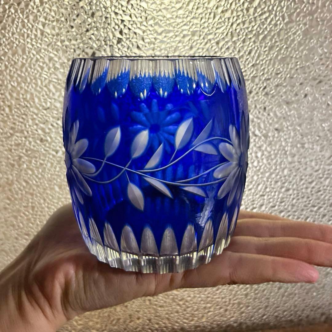 骨董　時代ガラス　青被せ切子　俵型洋花カット　希少ウランガラス　飴屋瓶　菓子瓶