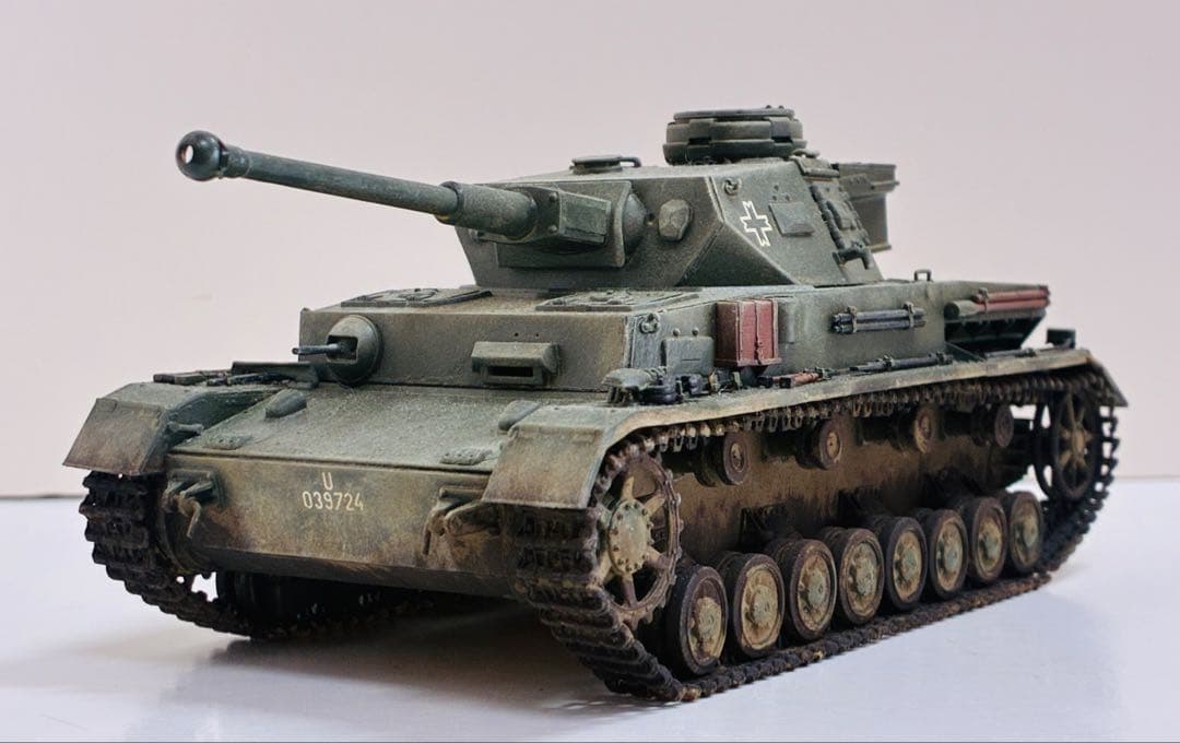 ルーマニア　IV号戦車G型初期生産車　タミヤ　1/35完成品　模型　プラモデル