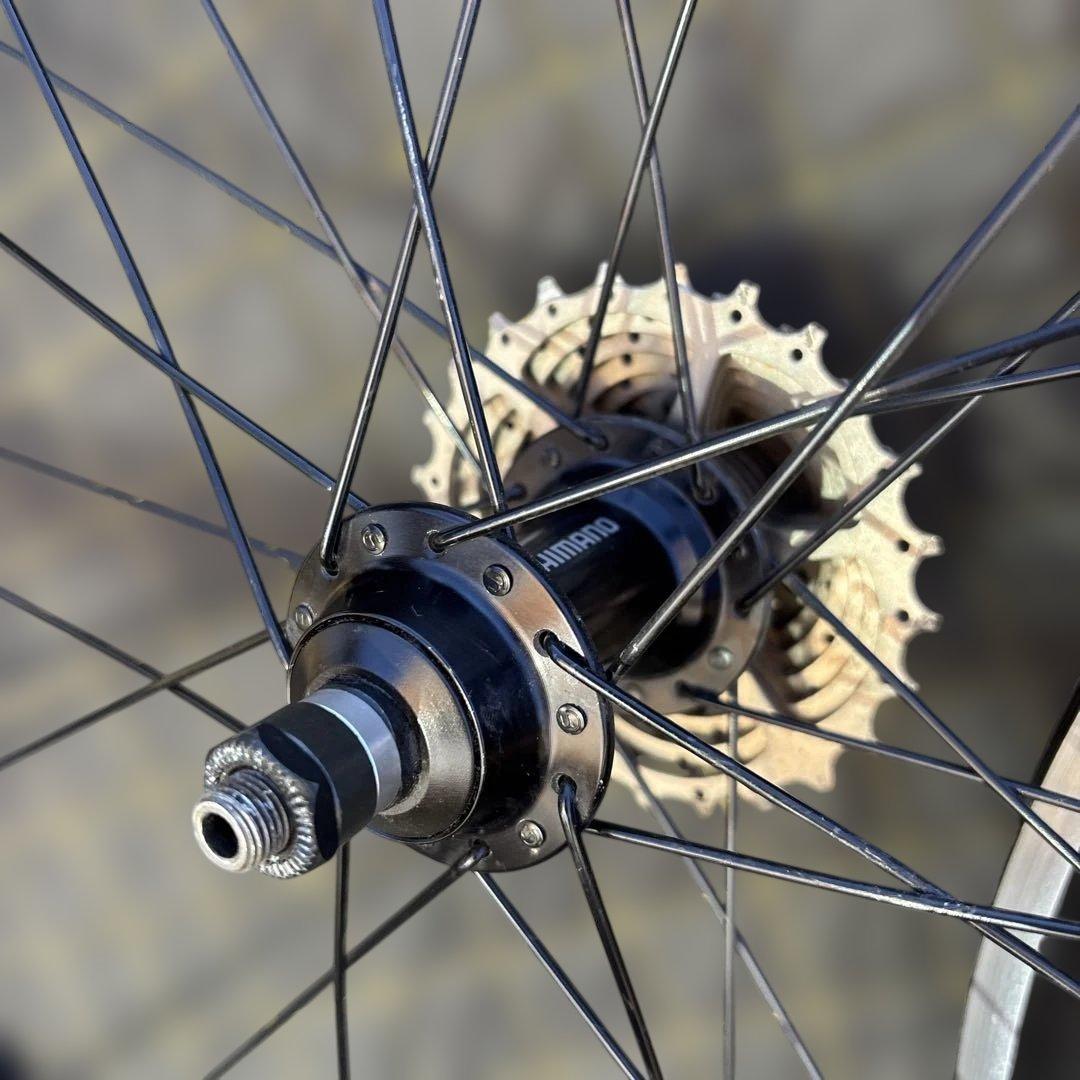 Shimano 700C 完組ホイール 9段ギア　RS400
