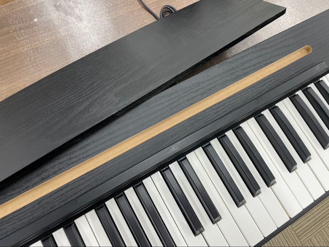 電子ピアノ88鍵盤　給電タイプ　木目調ボディ　ブラック