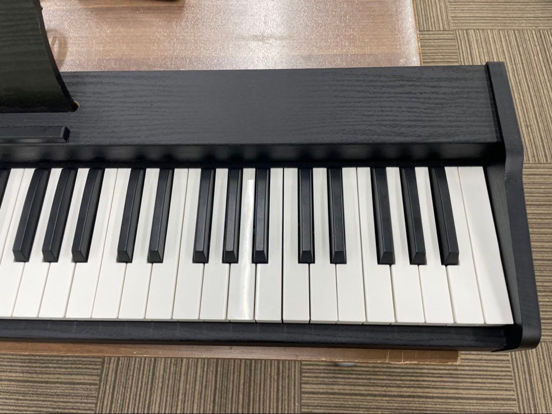 電子ピアノ88鍵盤　給電タイプ　木目調ボディ　ブラック