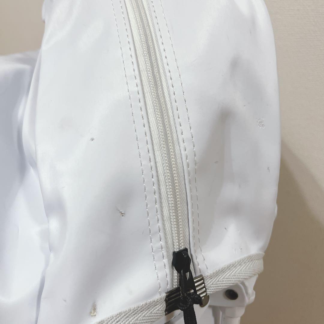 K252 MASTERBUNNY スタンド式キャディバッグ ホワイト