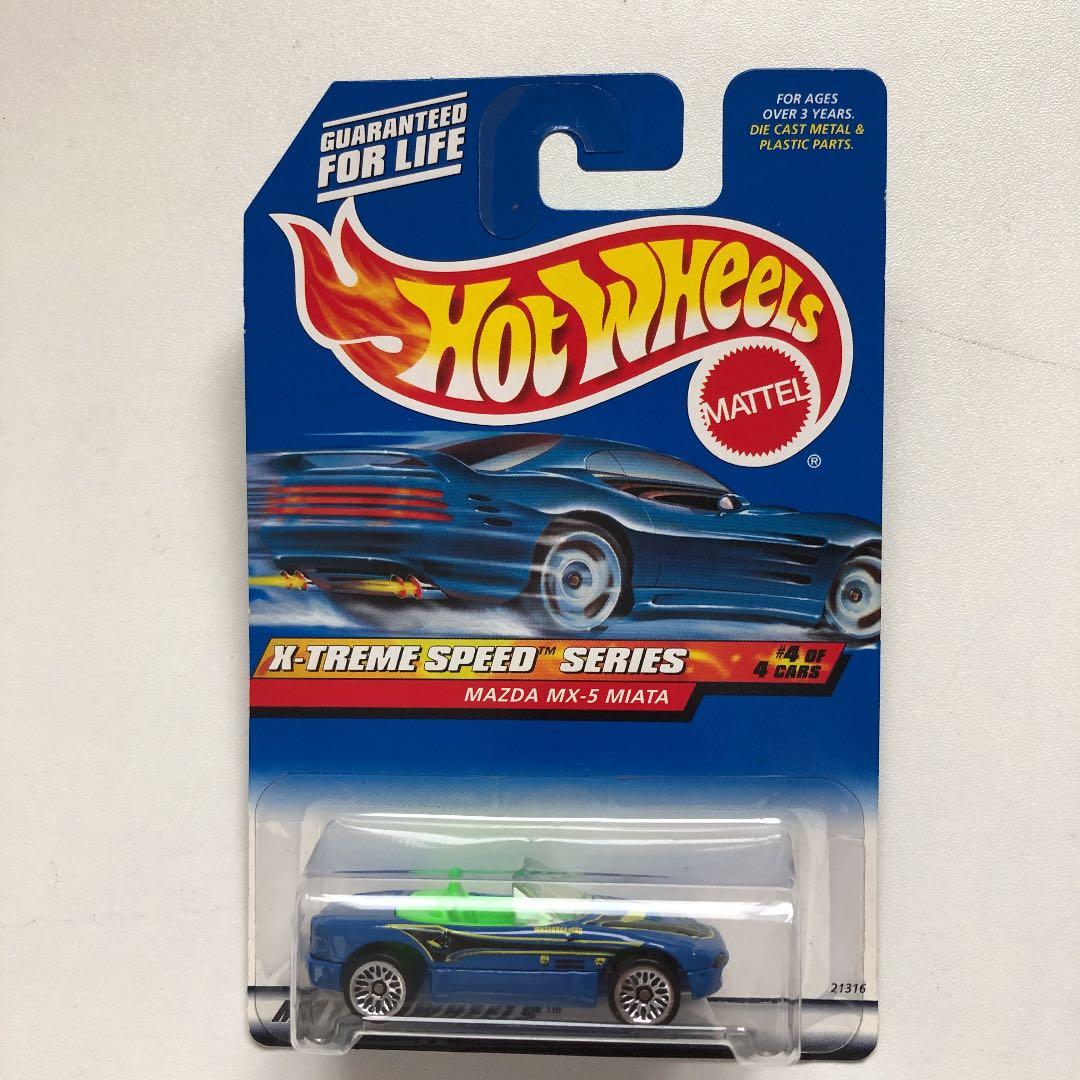 ホットウィール　ユーノス（マツダ）ロードスター（ＭＸ－５）　３台セット　未開封品