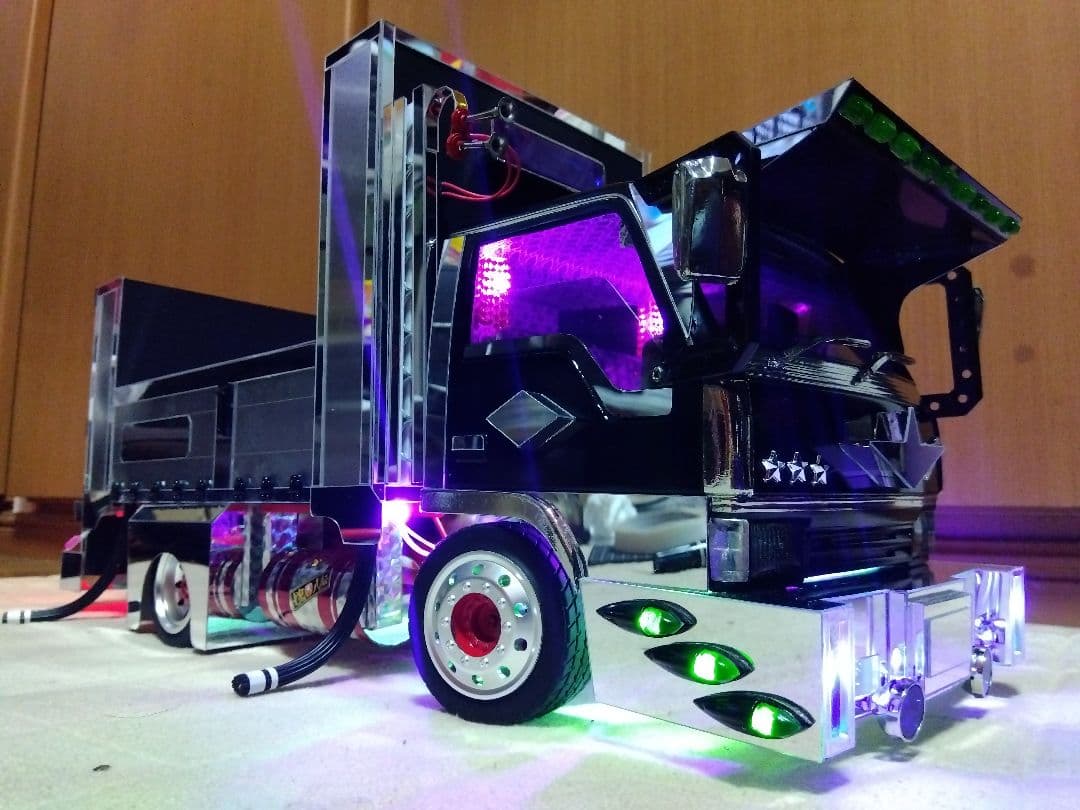 （梨くんさん専用）ムネトラ模型　カクキャンターデコトララジコン