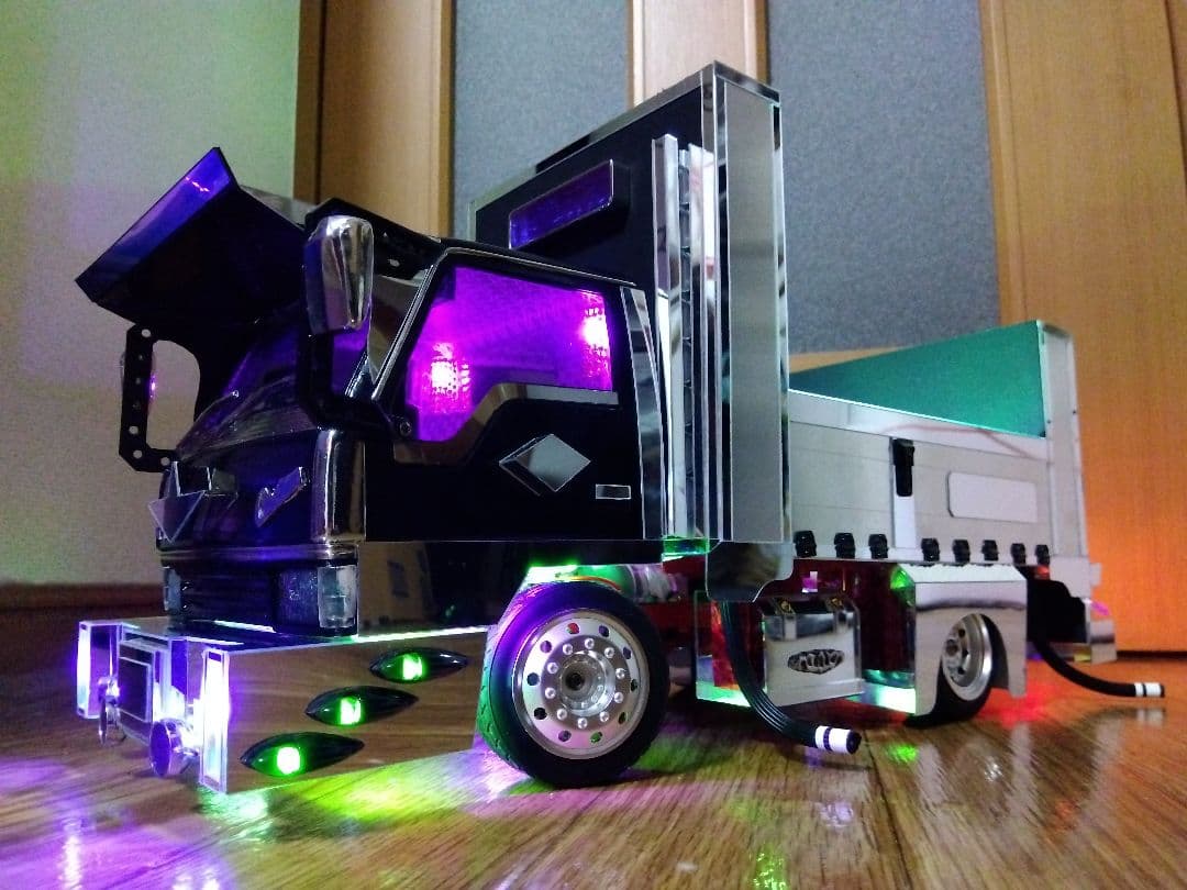 （梨くんさん専用）ムネトラ模型　カクキャンターデコトララジコン