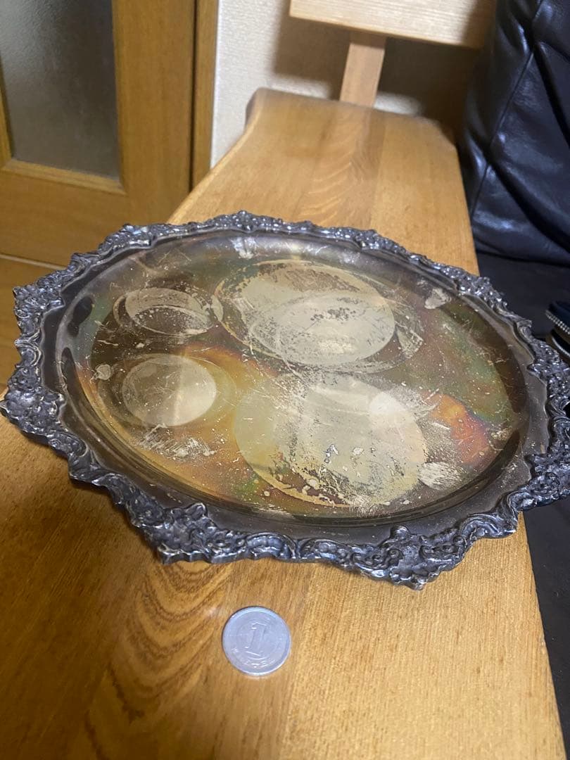 装飾用金属製トレイ インド製　アンティーク