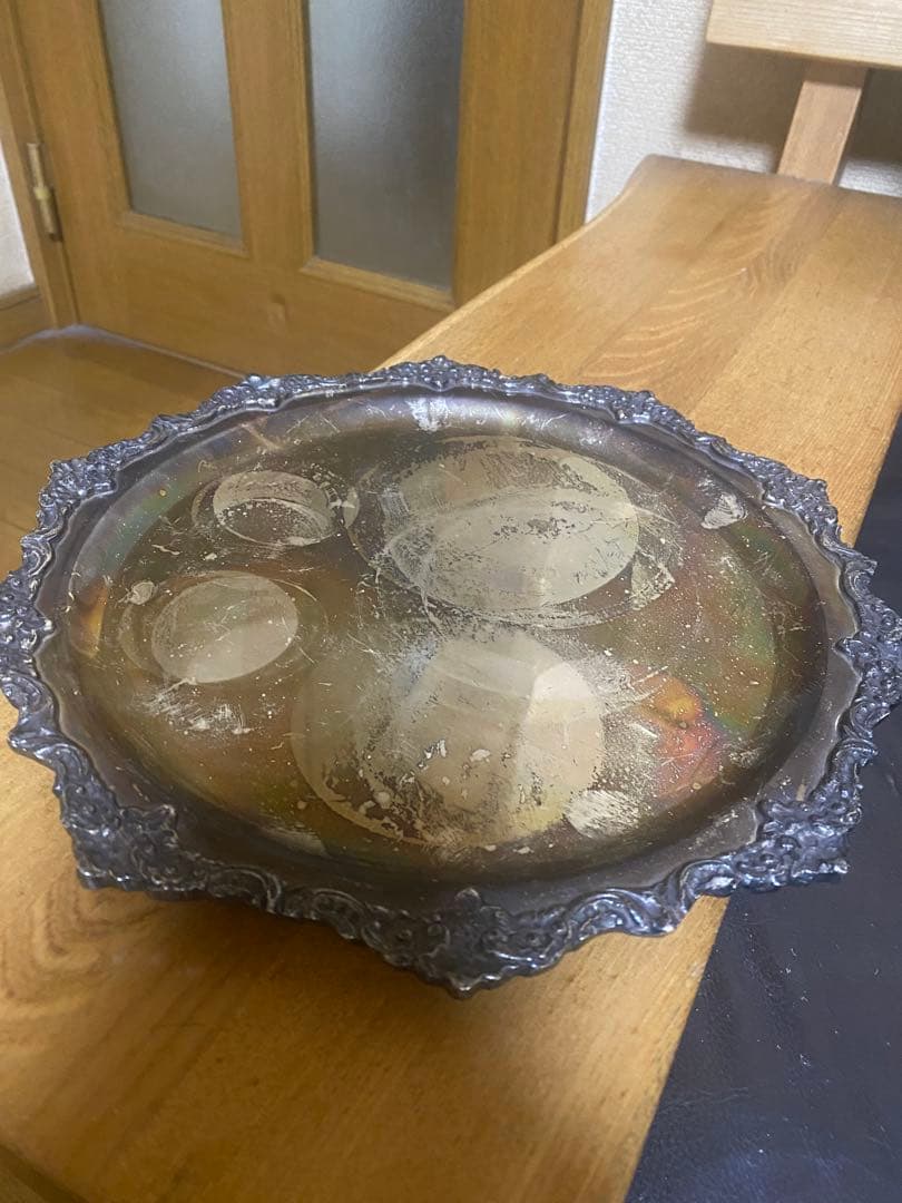 装飾用金属製トレイ インド製　アンティーク