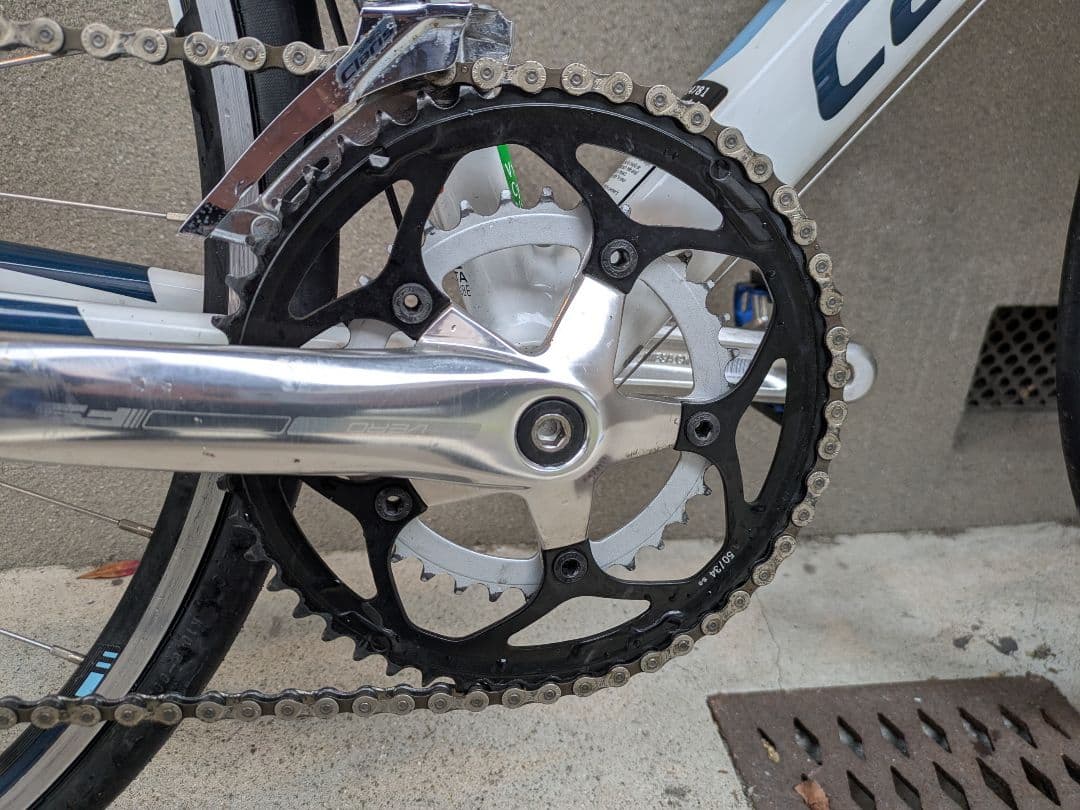 【ヤ◯ヤン】Cannondale CAAD8 ロードバイク　引き取り限定