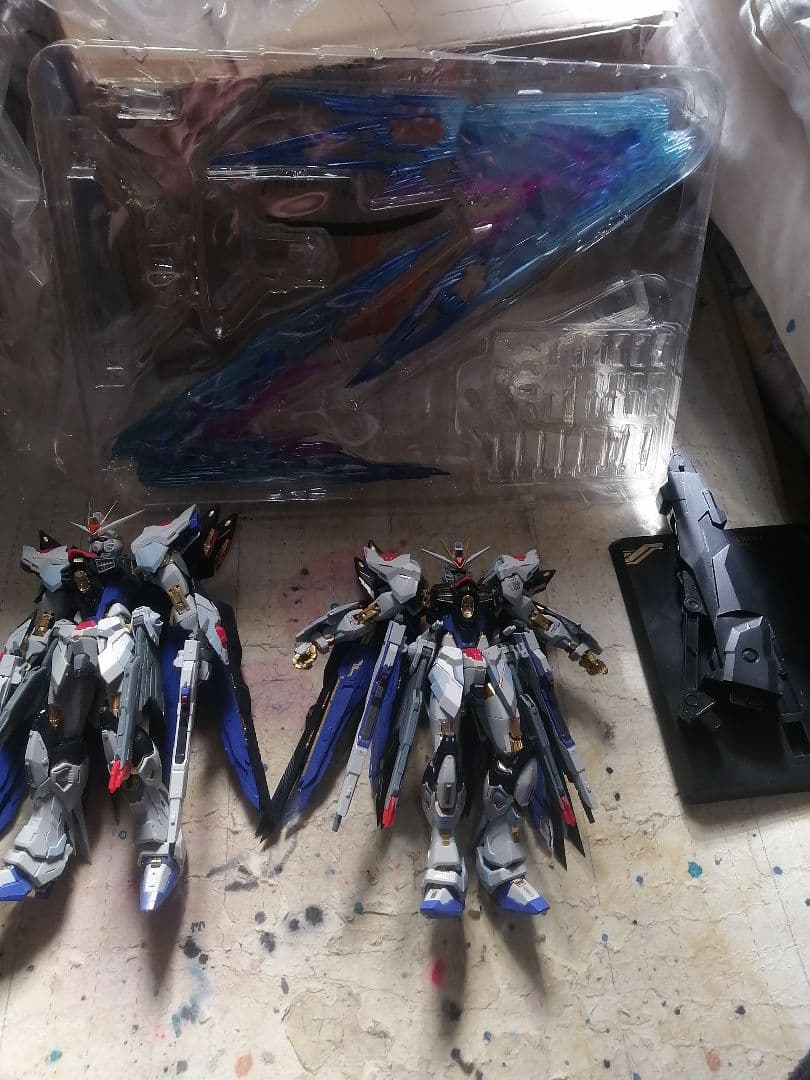 メタルビルドストライクフリーダム＆プラモデルストフリ2体セット