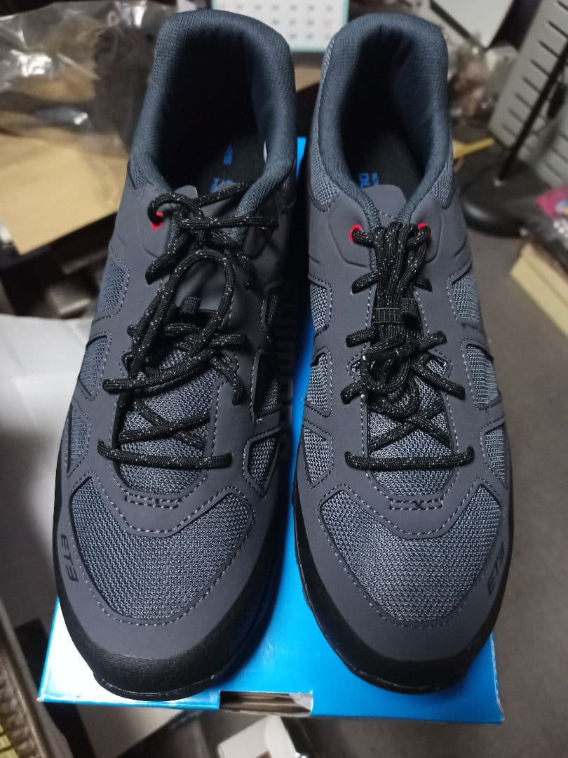 SHIMANO ET3 グレー 45サイズサイクルシューズ