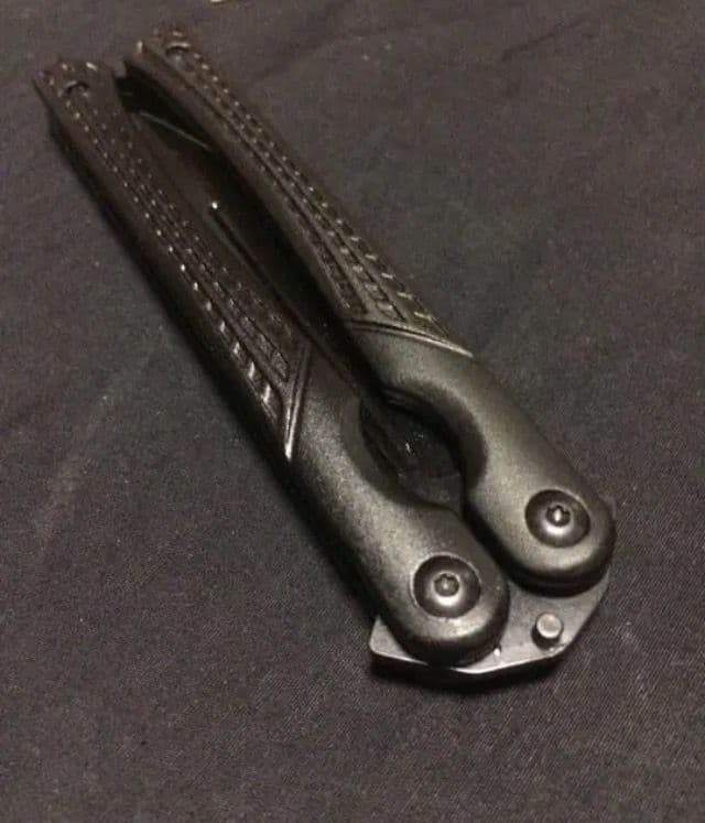 刃無しバタフライナイフ アクション 練習用 トレーナー トリック バリソン金属製