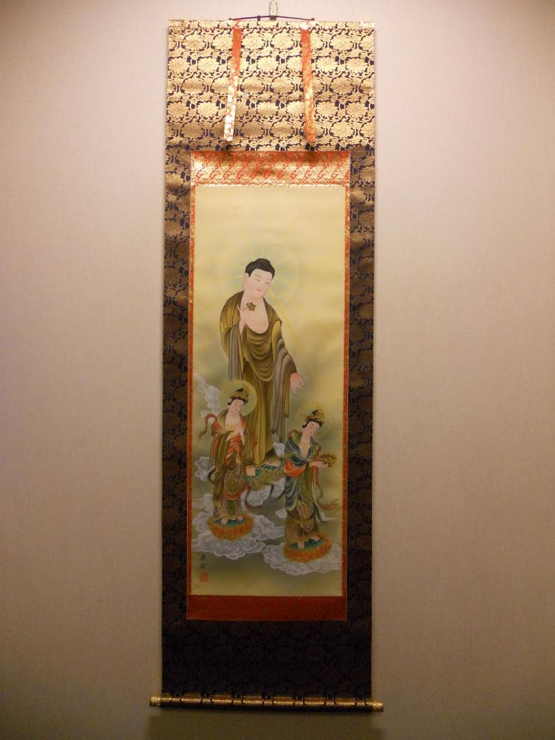 掛け軸 田中康浩 『 三尊佛 』 絹本 希少 軸装 茶道具 掛軸 美品 です。