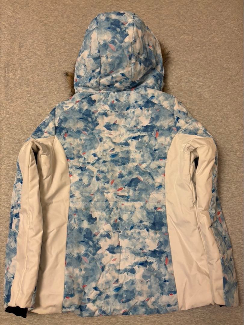 限定お値下げ中！【phenix】 スキーウェア 上下セット レディース Lサイズ