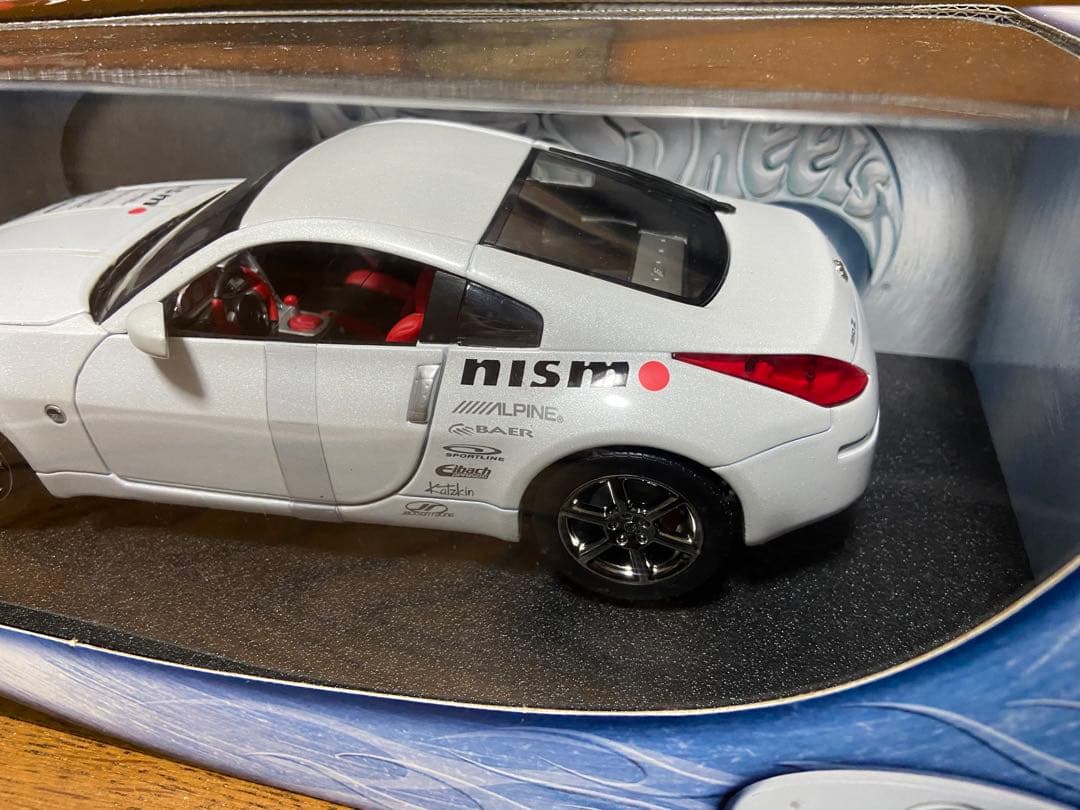 ホットウィール　1/18 フェアレディZ