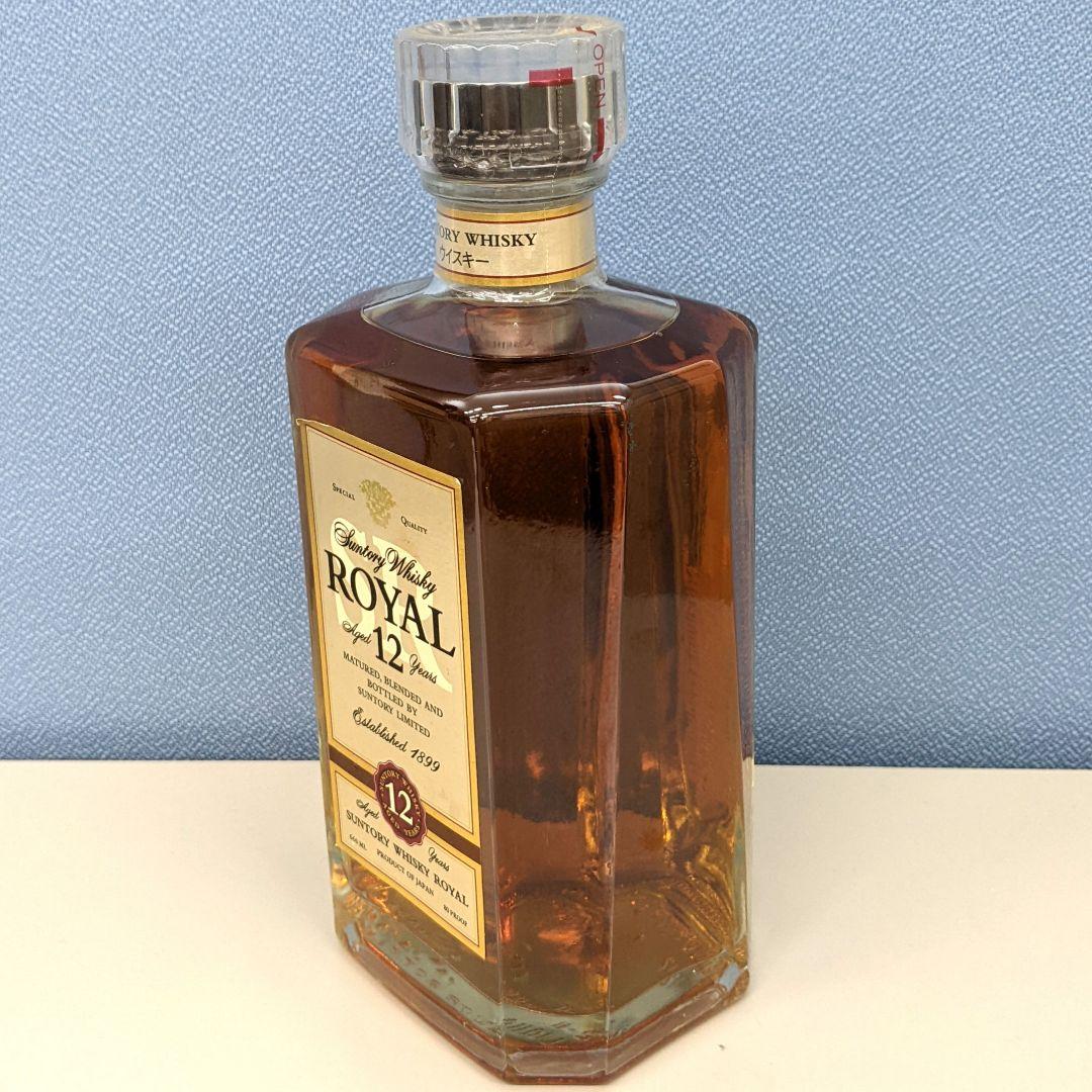 サントリーローヤル12年　スリムボトル　660ml 40％　古酒未開栓　箱なし②