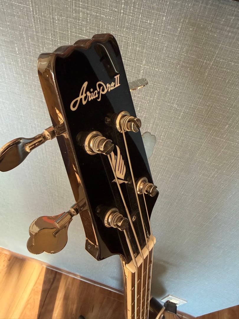 AriaProII セミアコベースTAB-Classic/FM SBK 美品