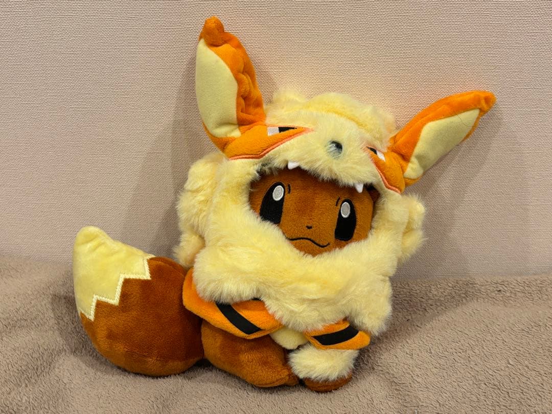 ウィンディポンチョのイーブイぬいぐるみ