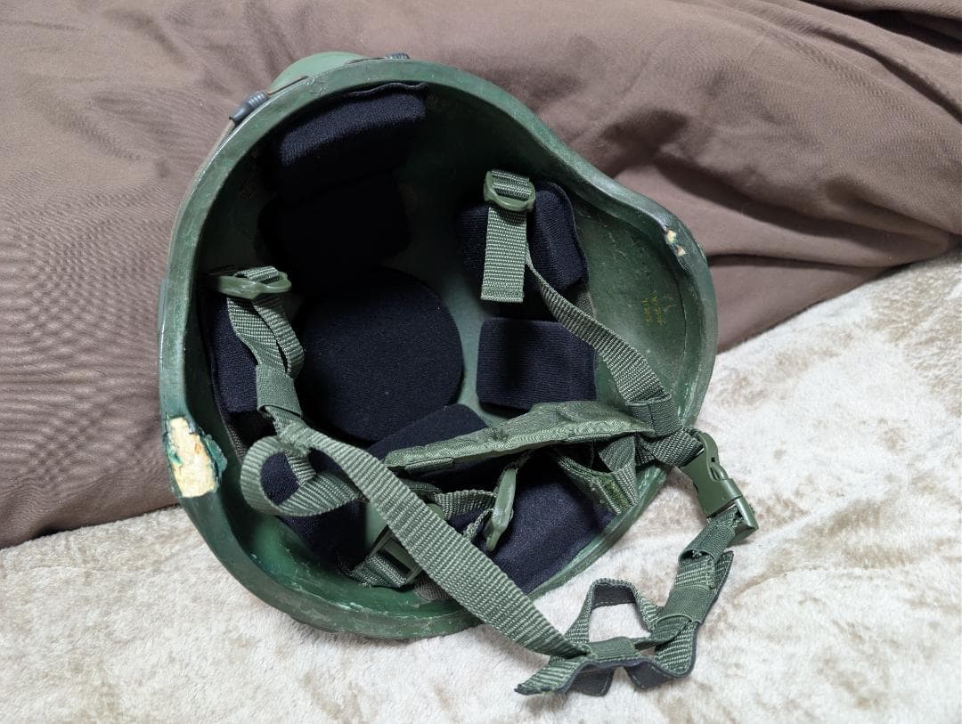 （官品実物）台湾陸軍EMBH-105防護ヘルメット（中華民国　鉄帽）