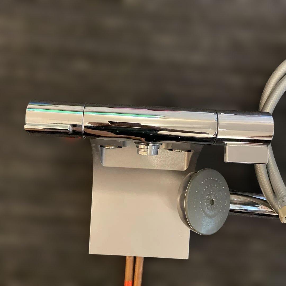 Lixil シャワーヘッド 水流調整機能