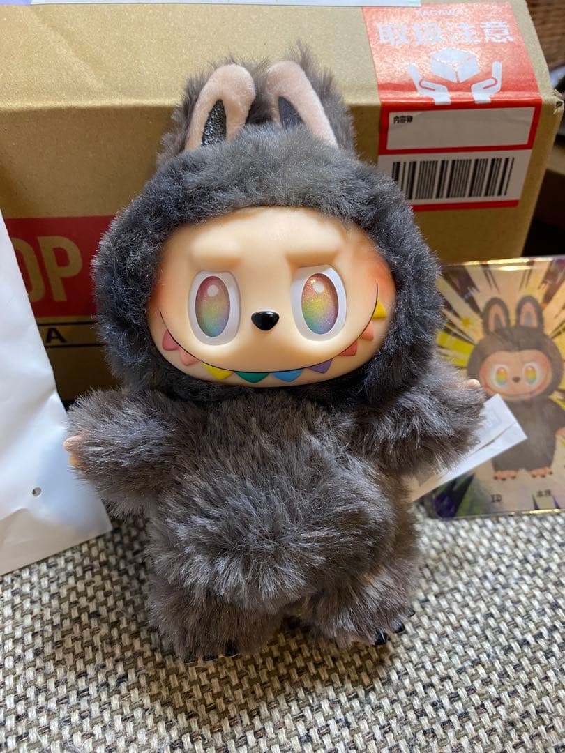 【正規品】 Labubu Big into Energy ラブブ　シークレット