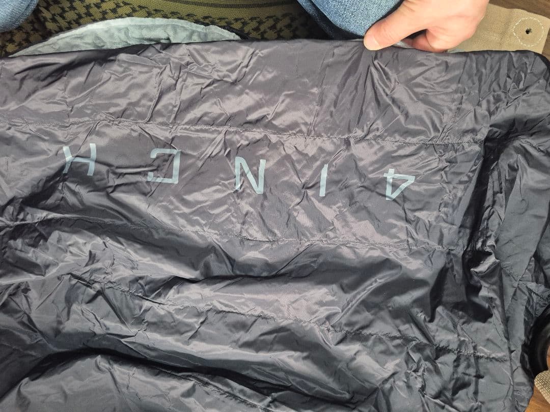 エアロゲル　ウルトラダウンブランケット