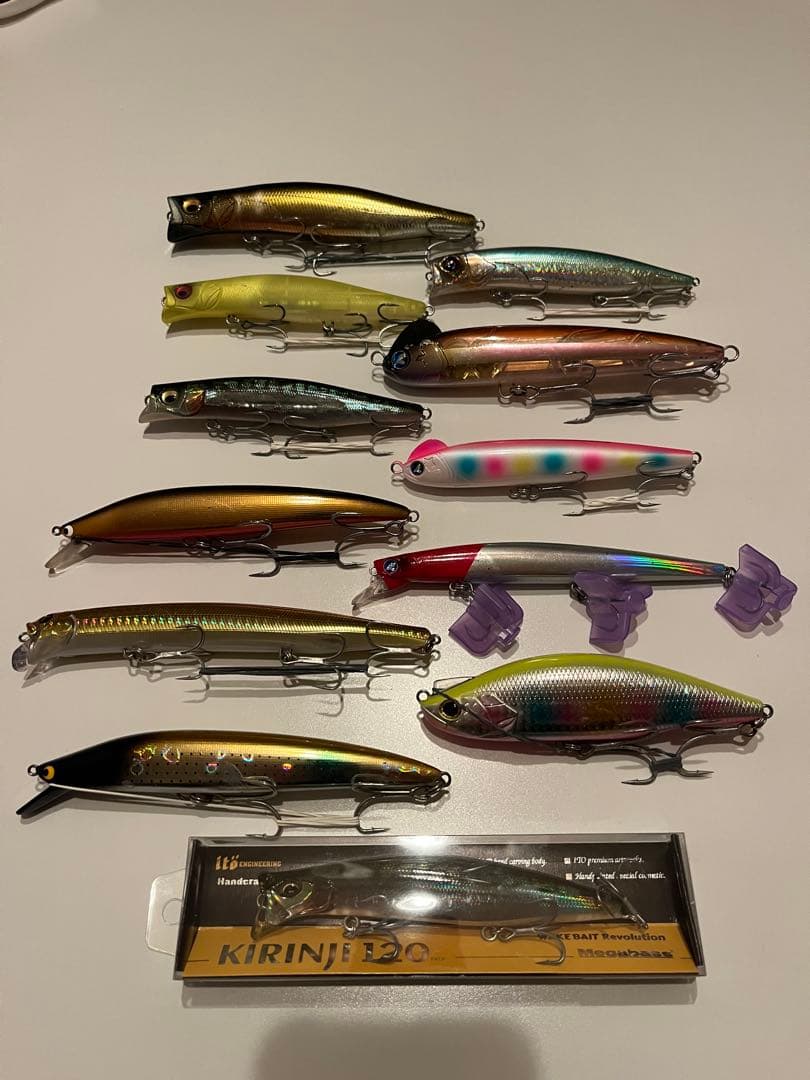 まとめ売り ルアーセット　シーバスルアー12本セット メガバスブルーブルーなど