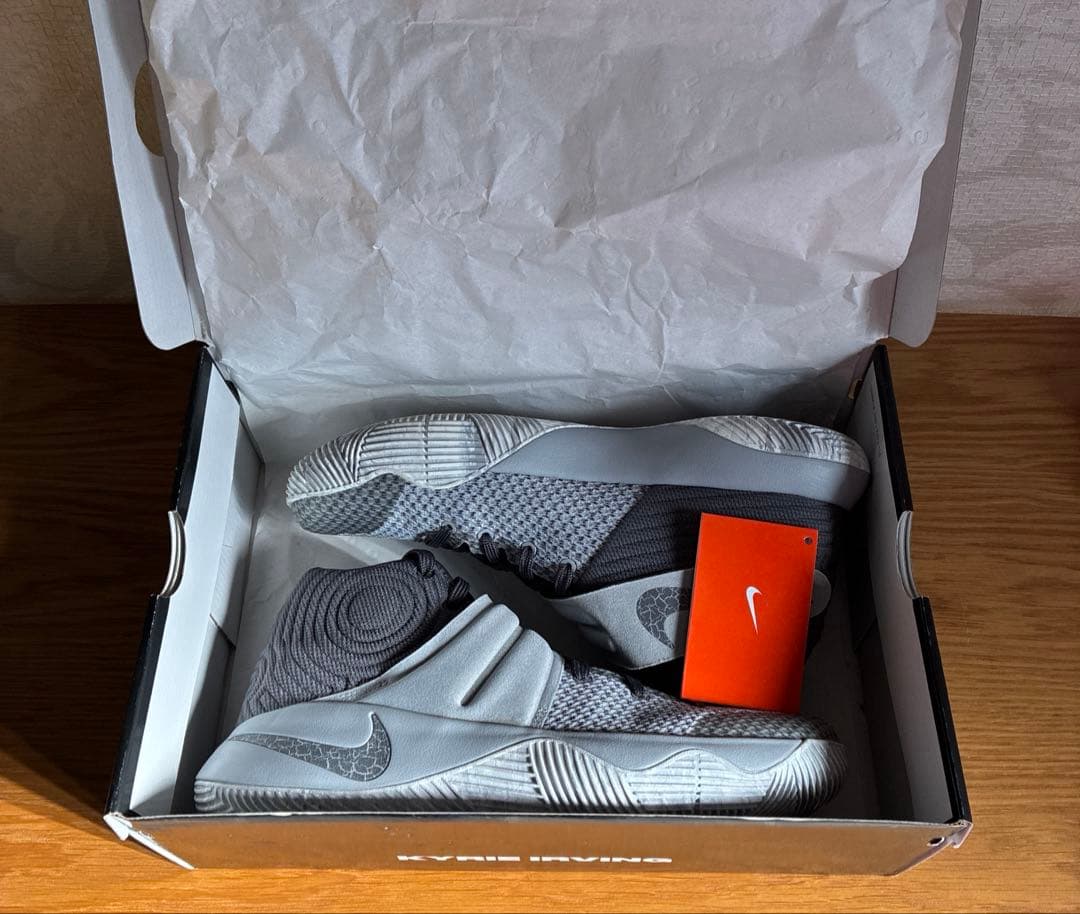 【新品未使用希少品】Nike カイリー2