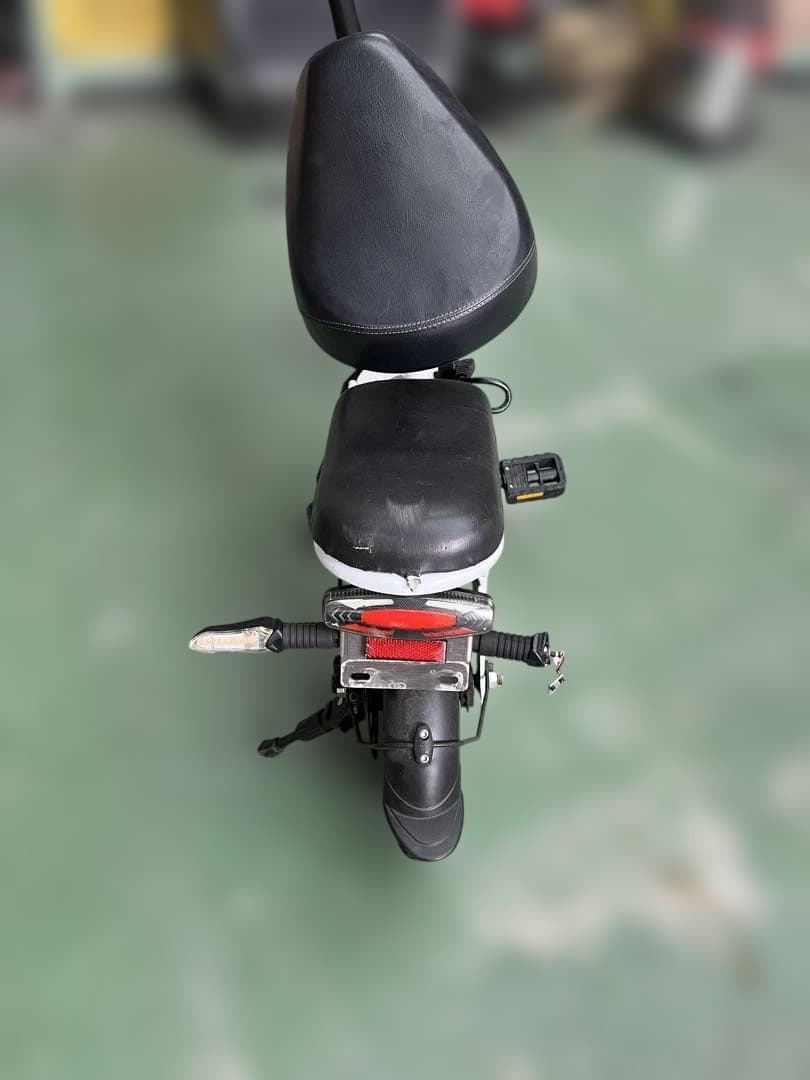 小型特定電動自電車（事故車部品取り）※引き取り限定