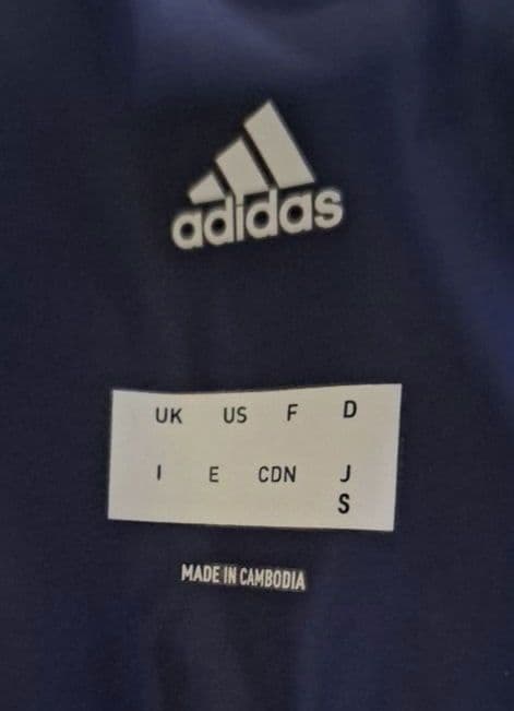 adidas　ベンチコート　Sサイズ　背中にライン入り