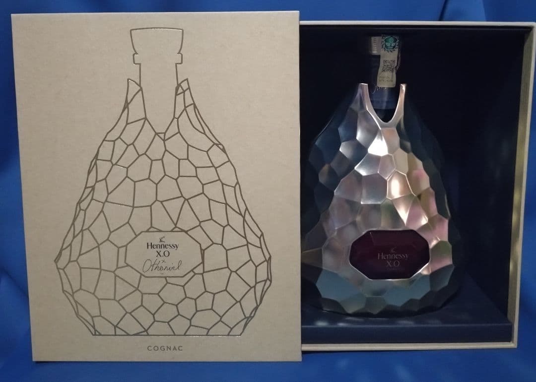 ヘネシーXO 限定品　Jean-Michel Othonvel 700ml