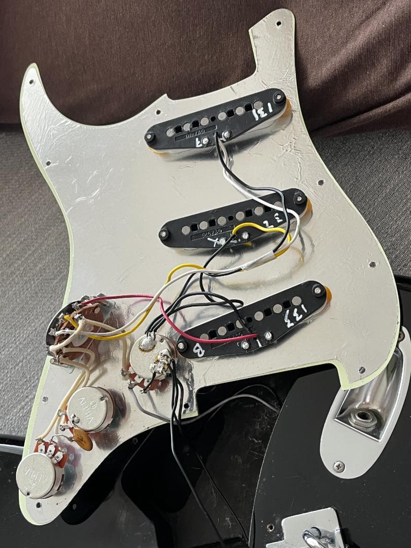 Squier DH Stratocaster ボディ＆Fender ネック