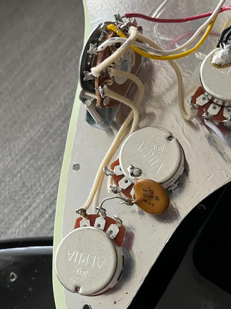 Squier DH Stratocaster ボディ＆Fender ネック