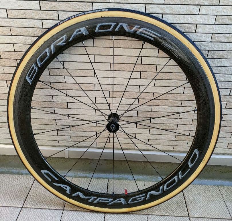 Bora One 50 TU フロントホイール　※タイヤはジャンク、オマケ付き
