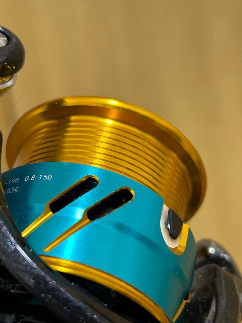 Daiwa 17 エメラルダスMX 2508PE-H-DH 美品