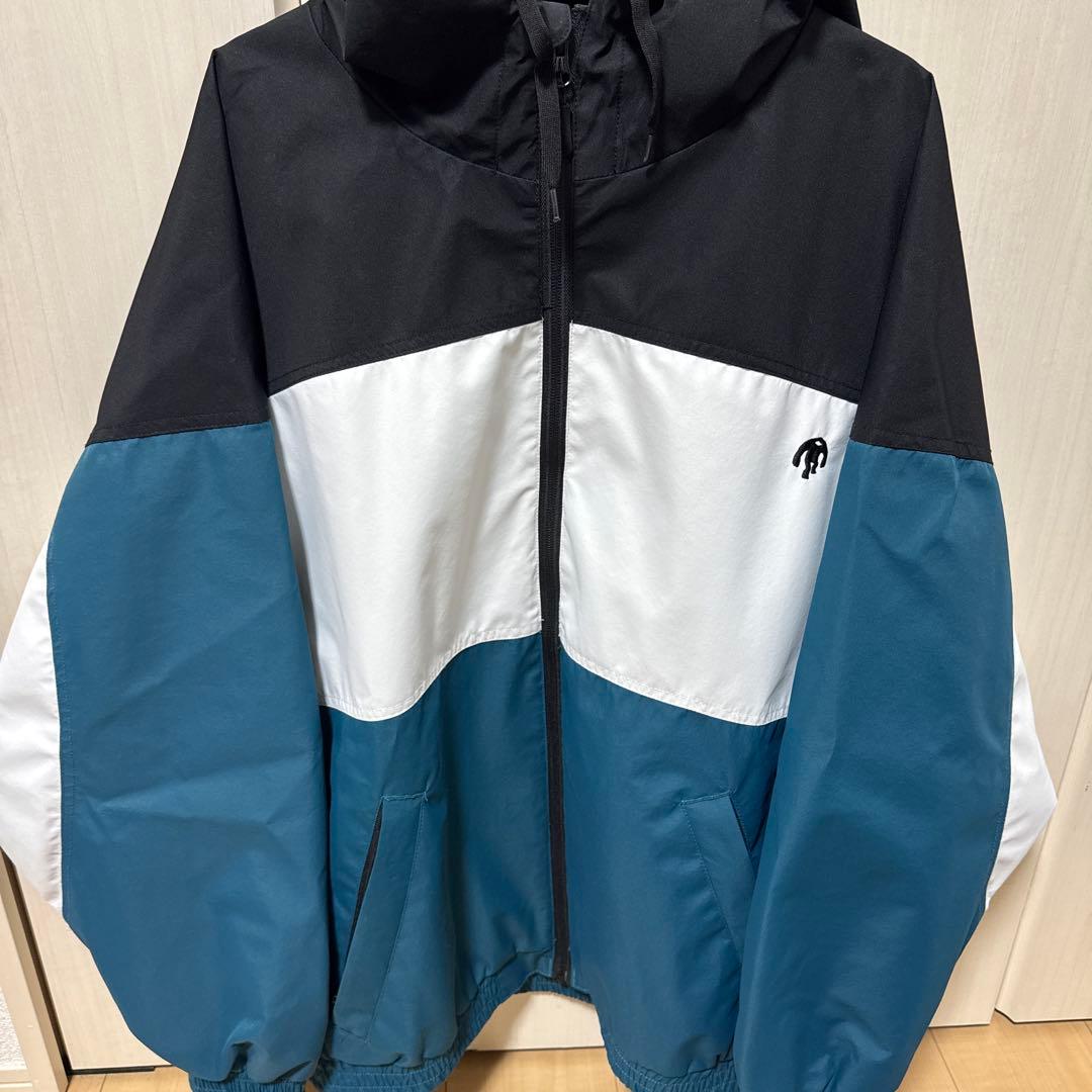 フード付きアクティブウェアジャケット