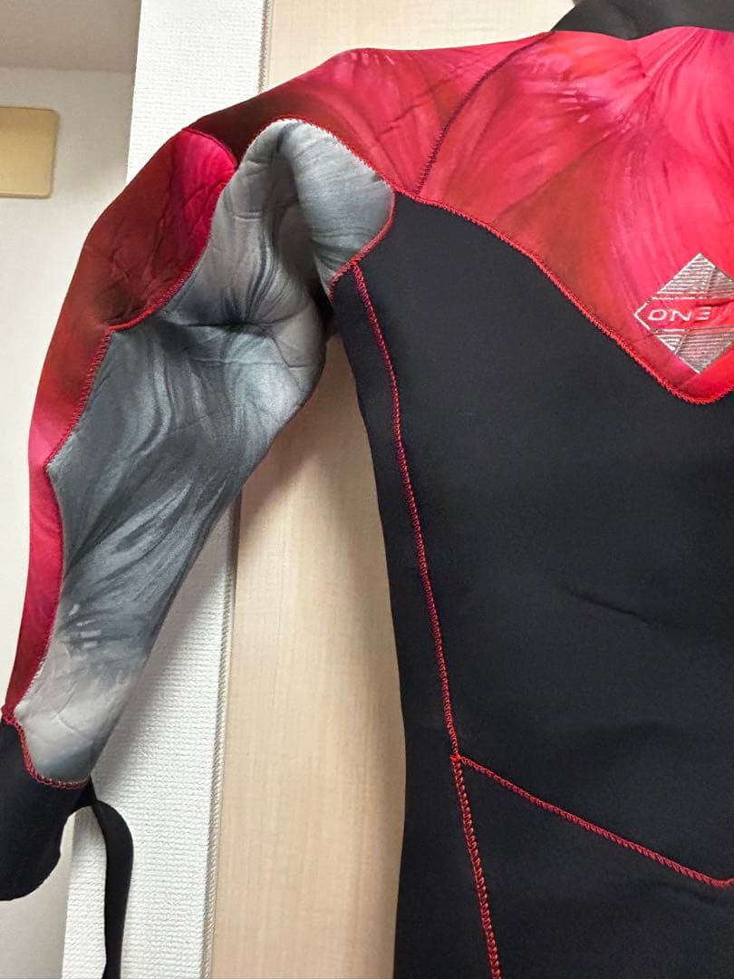 オニール　ウエットスーツ　オーダーメイド　メンズ　Sくらい