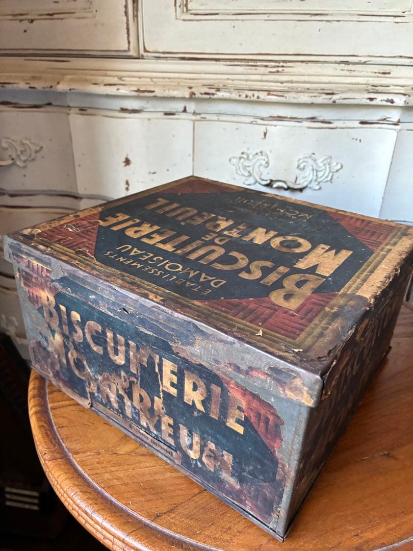 フランス　アンティーク　ビスケット缶　大きな　ティン缶　収納缶　特大　約90年前
