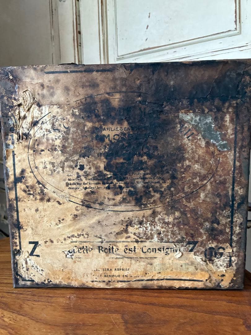 フランス　アンティーク　ビスケット缶　大きな　ティン缶　収納缶　特大　約90年前